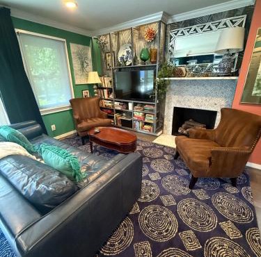 Pet friendly Blue Oasis for 8