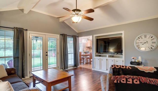 Pet-Friendly Bossier City Home Rental: Fenced Yard