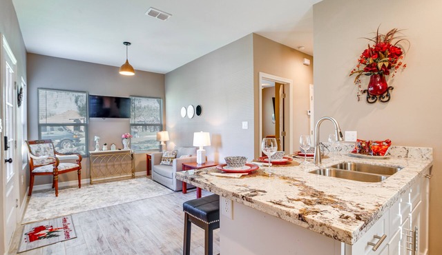 Pet-Friendly Brownsville Apartment w/Yard!