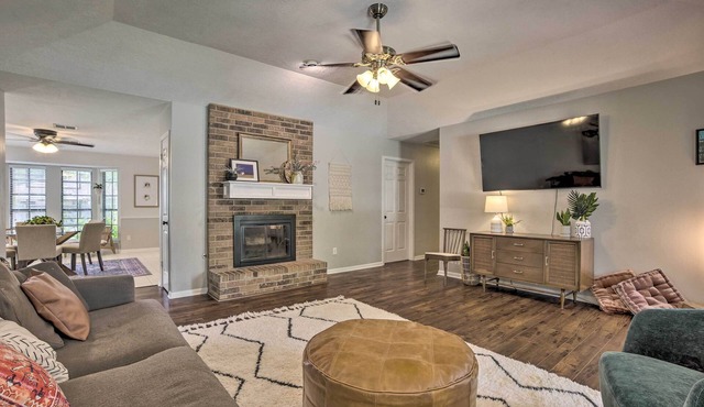 Pet-Friendly Bryan Home < 5 Mi to Texas A & M!
