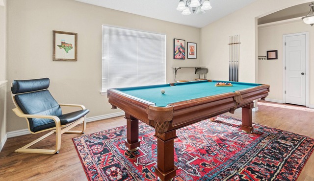 Pet-friendly & by Fort Bliss!