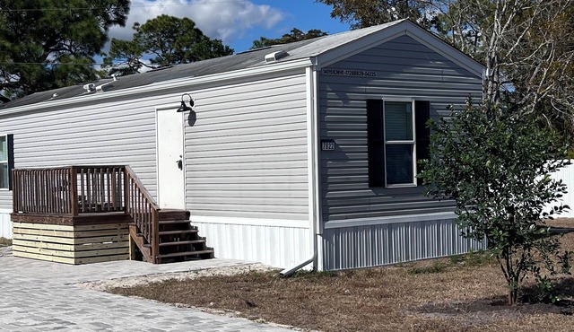 Pet Friendly Cozy 2-bedroom manufactured home with accessible feature's