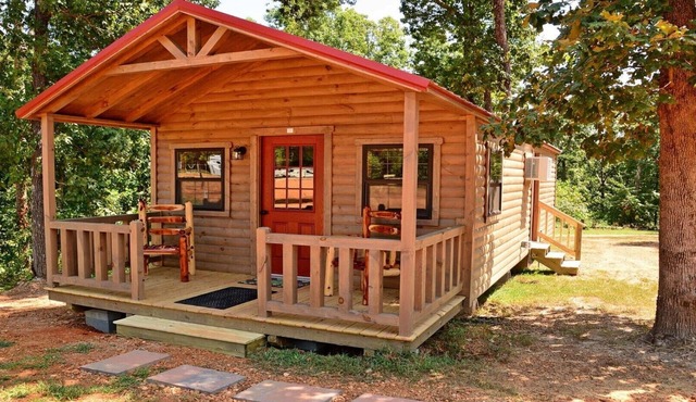 PET FRIENDLY 🐾 Cabin#2 Swan Bay Cabins & RV Park, Paris Tn, Kentucky Lake