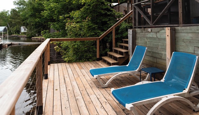 Pet Friendly Cabin in the Kawarthas on the Lake