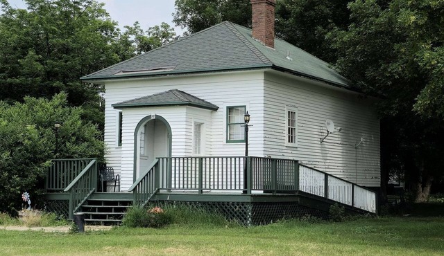 Pet-Friendly Cabin Rental near Sheyenne River in Valley City, North Dakota
