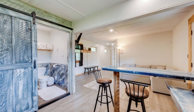 Pet-friendly Cabin w/Grill in Hillsgrove