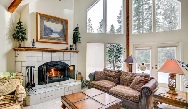 Pet-Friendly California Cabin w/Beach Access