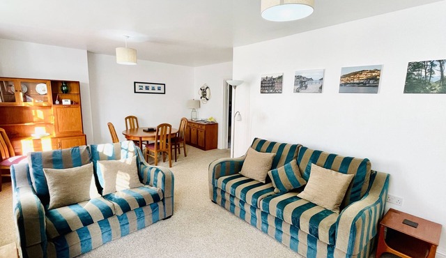 Pet Friendly, Central Dartmouth