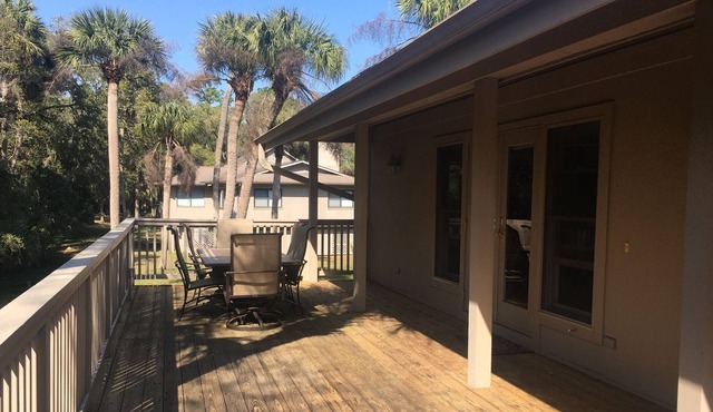 *Pet Friendly**Club Cards Available**HUGE 1 Bedroom Suite
