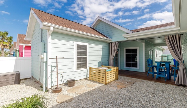 Pet-Friendly Coastal Cottage | Private Patio Near the Beach
