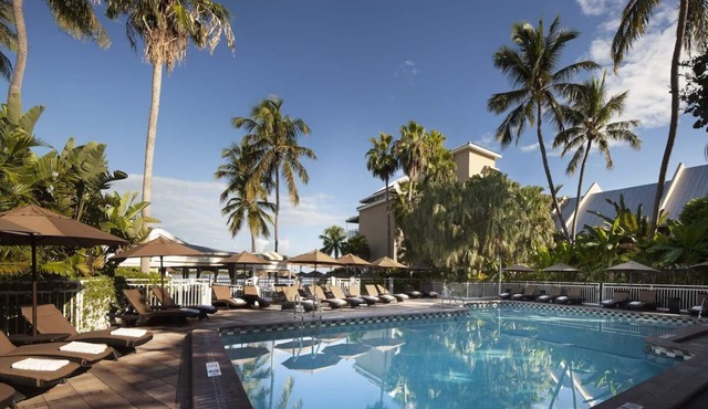 Pet-Friendly Coastal Retreat in Key West with Private Beach Access