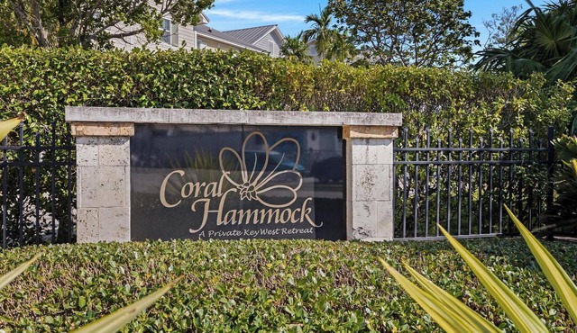 PET FRIENDLY! Completely REMODELED! 3 Bedroom 3 bathroom home. Sleeps 8