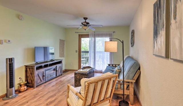 Pet-Friendly Condo Less Than 1 Mile to Hikes and Golf!
