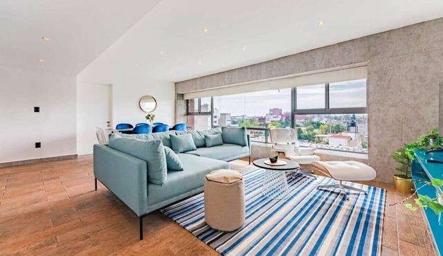 Pet Friendly Condo | Walkable, Food & Nightlife