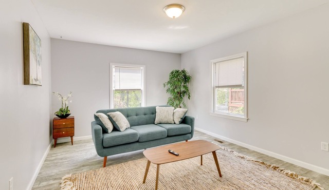 Pet-Friendly Connecticut Retreat Near Golfing!