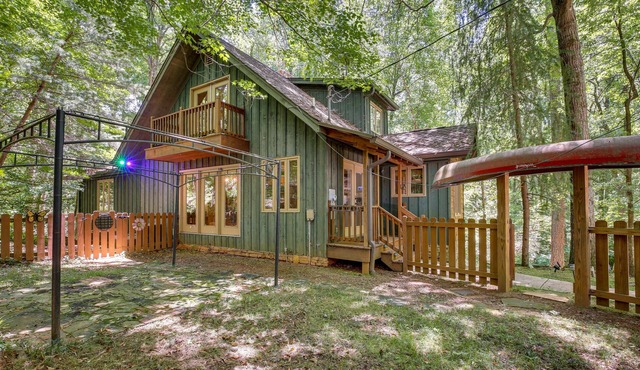 Pet-Friendly Conyers Cabin - 23 Miles to Atlanta!