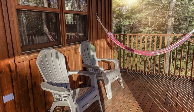 Pet Friendly Cottage at the Lake