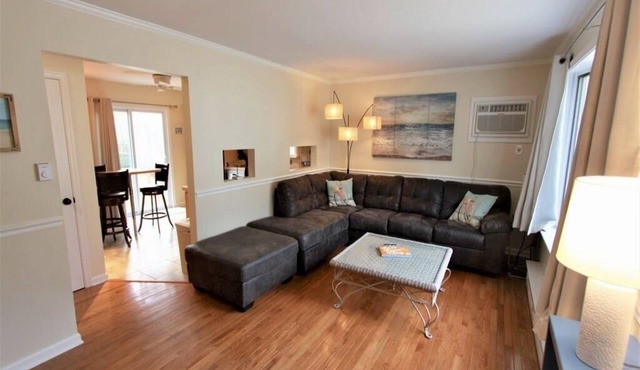 Pet friendly cottage by the Delaware Bay-Townbank