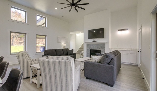 Pet-Friendly Cotter Retreat w/Deck & Gas Grill!