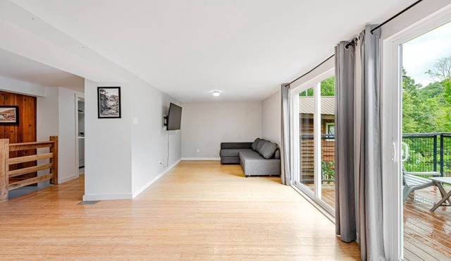 Pet Friendly Creekside Cabin at Darlington Fish and Swim from the Back Yard!