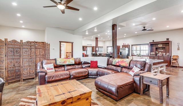 Pet Friendly 'Daydreamers Guest Ranch' on 60 Acres