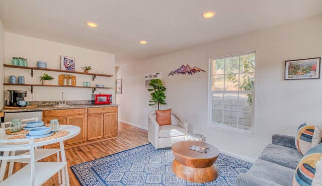 Pet Friendly | Dog Run | New Remodel | Wildlife