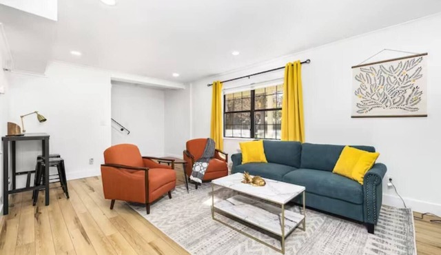 Pet-Friendly Duplex | Ideal for Families & Groups!