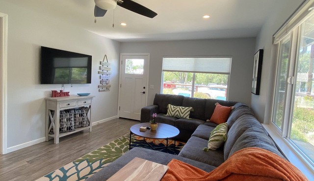 Pet friendly duplex apartment in downtown Santa Ynez!
