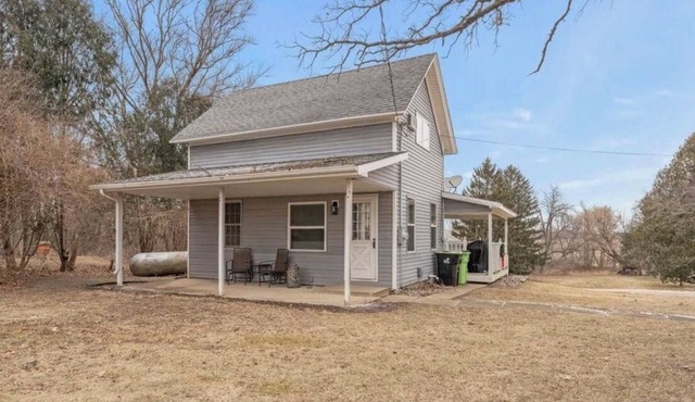 Pet Friendly EAA Rental