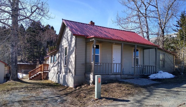 Pet-friendly Entire House in Marysville