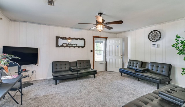 Pet-Friendly Eutaw Home Near Historic Square