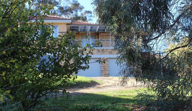 Pet friendly family home with great views.