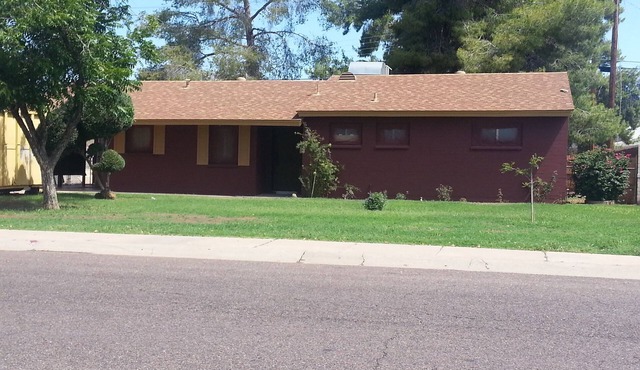 Pet-friendly, Family-friendly & Fun-Friendly Central-to-Everything Phoenix Home