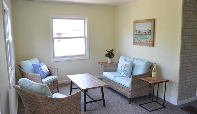 Pet-Friendly Family Home near Golf, LK MI, M22