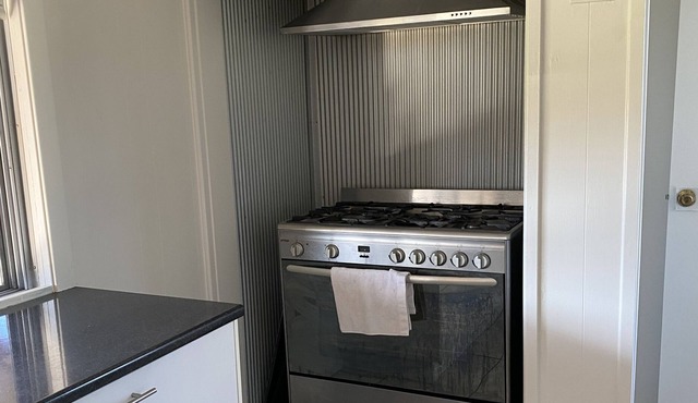 Pet friendly farm home with pool- close to Broulee beaches