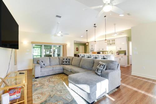 Pet-Friendly Fort Pierce Home w/Screened Porch!