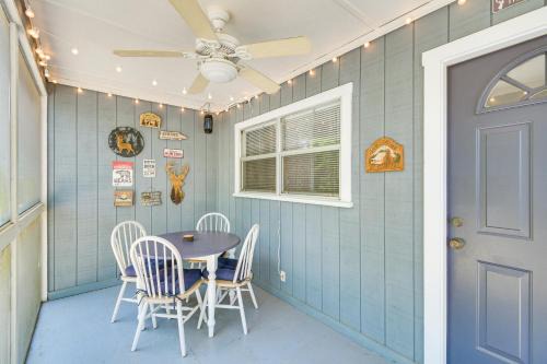 Pet-Friendly Fort McCoy Cabin with Fire Pit!