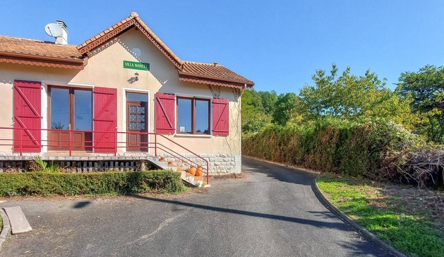 Pet friendly home in Nanteuil-en-Vallée with WiFi