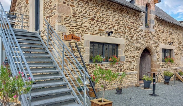 Pet friendly home in Neuilly le Vendin with WiFi