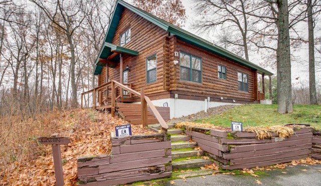 Pet-Friendly Garrison Retreat with Gas Fireplace!