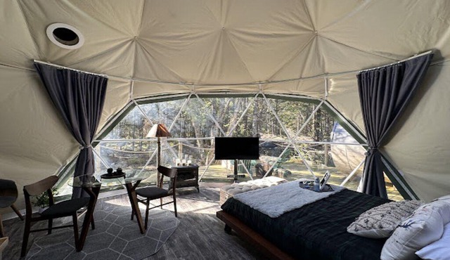 Pet-Friendly Glamping Dome close to Peggy’s Cove!