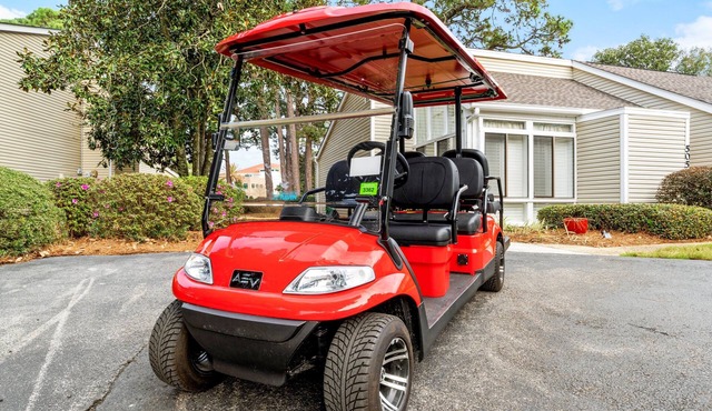 Pet Friendly ~ Golf Cart~ Private Patio
