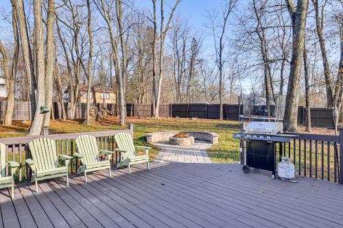 Pet-Friendly Group Getaway 12 Mi to Camelback Mtn!