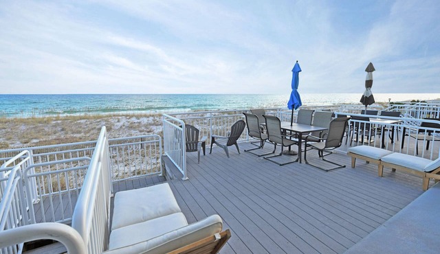 Pet Friendly, Gulf Front Townhome with an Elevator at White Sands!