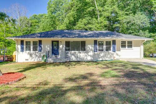 Pet-Friendly Gwinnett County Home Near Lake Lanier