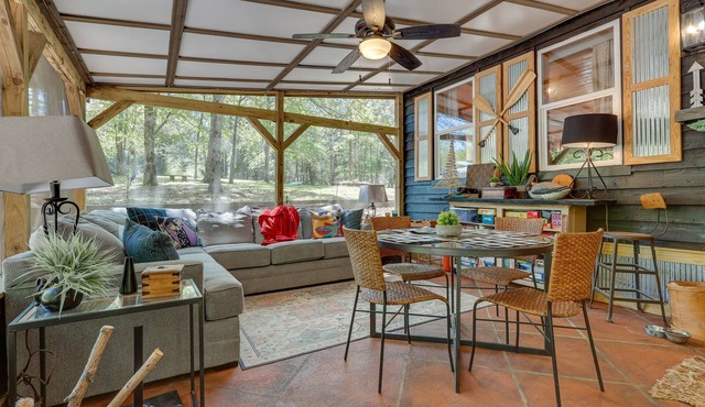 Pet-Friendly Haleyville Cabin Rental w/Kayaks!