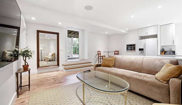 Pet Friendly Herty House (Lower Level Only)