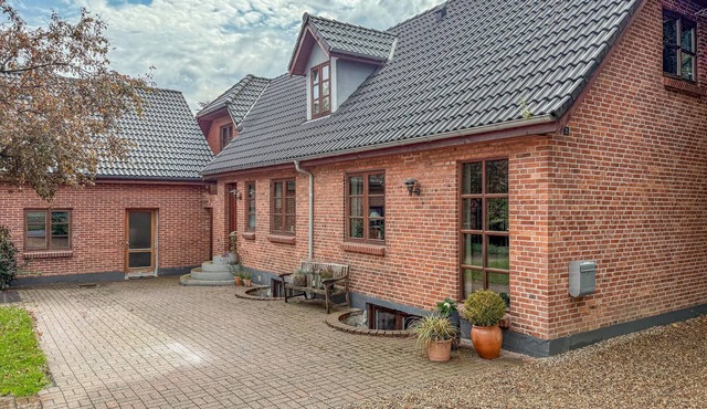 Pet friendly home in Sønder Felding with WiFi