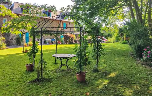 Pet Friendly Home In Charritte-De-Bas With Wifi