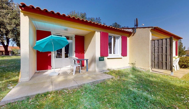 Pet friendly home in Saint-Savinien